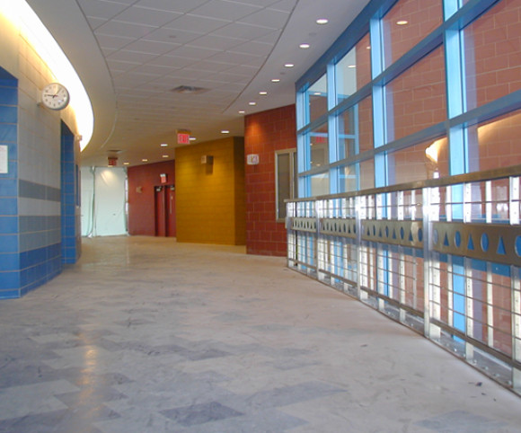 school design by gran kriegel architects in nyc ps 109 corridor